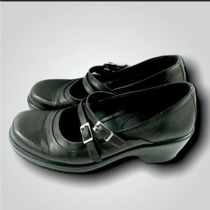 Black Dansko Mary Jane clogs